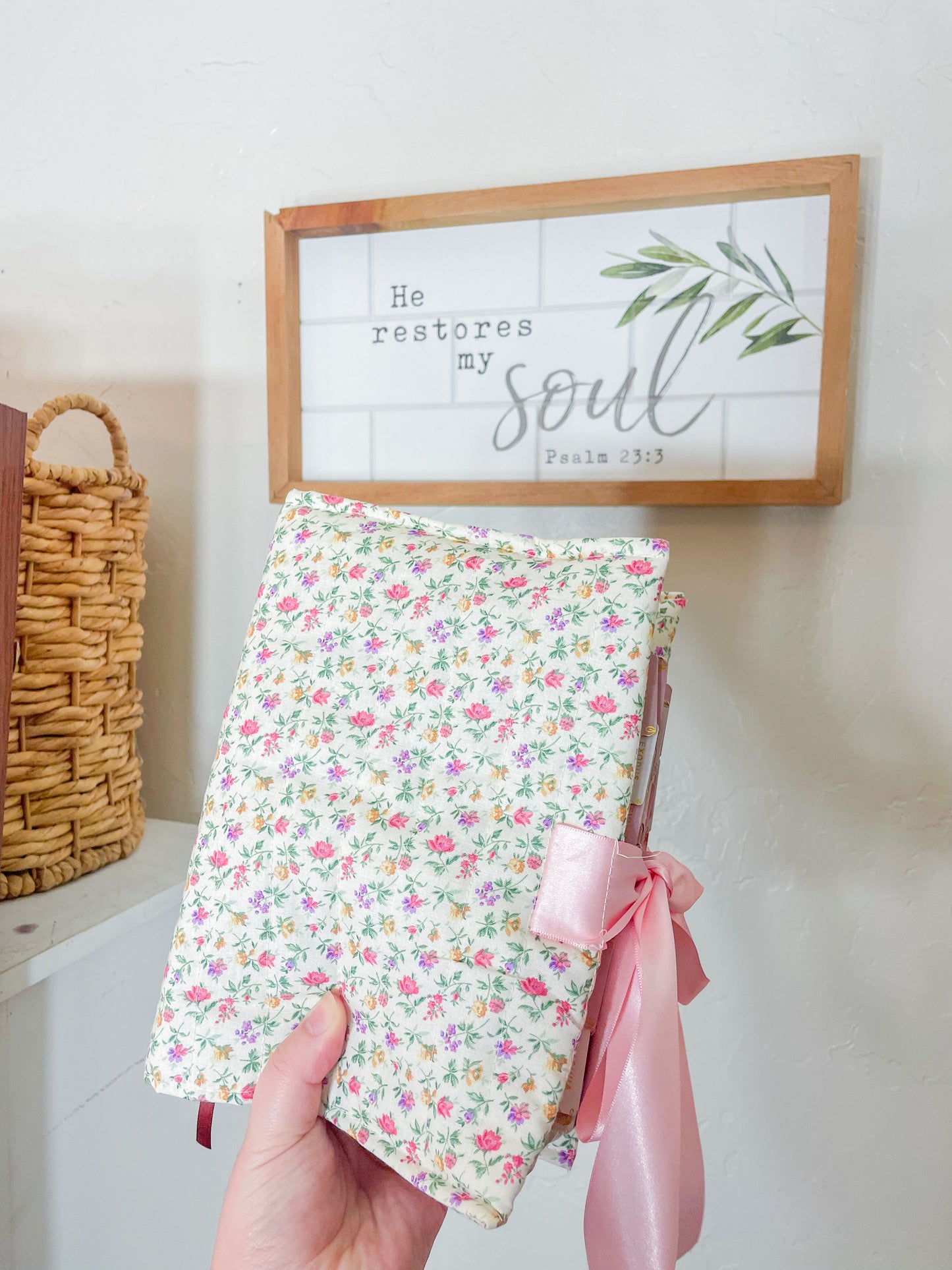 Quilted Bible Verse Cover – Pink Ditsy Floral Fabric with Ribbon Closure