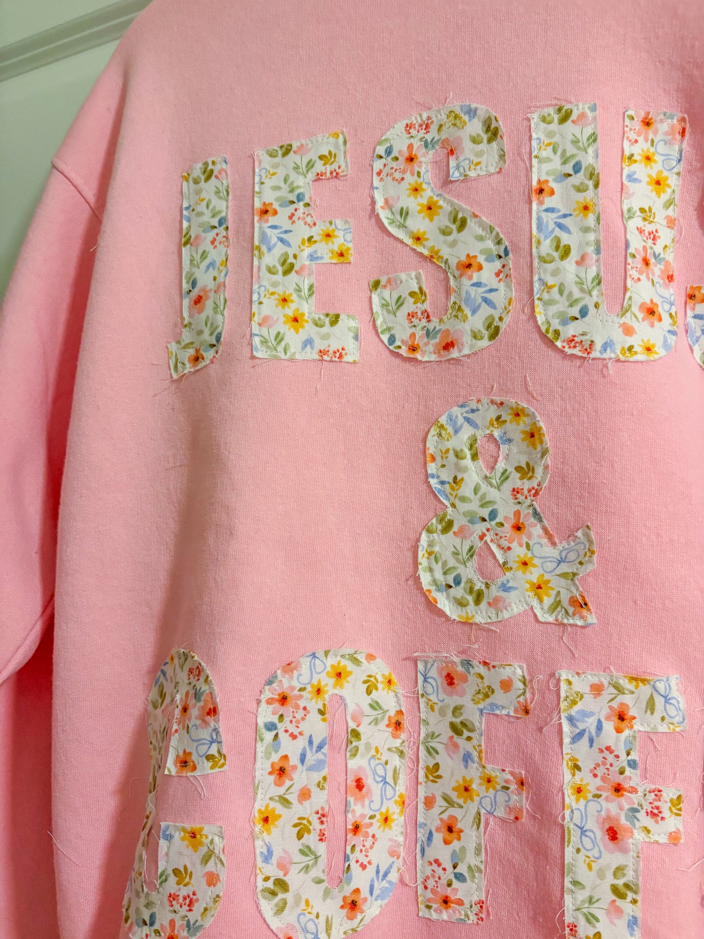 Jesus & Coffee Floral Patchwork Crewneck – Light Pink