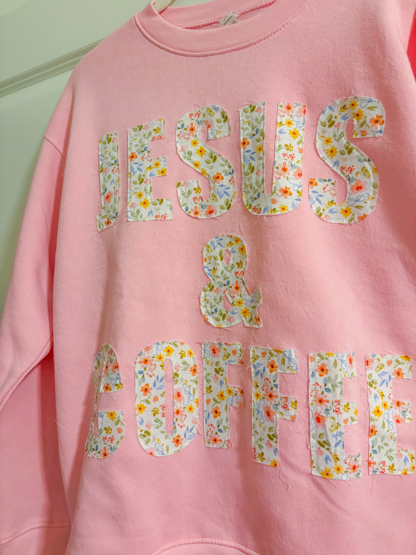 Jesus & Coffee Floral Patchwork Crewneck – Light Pink