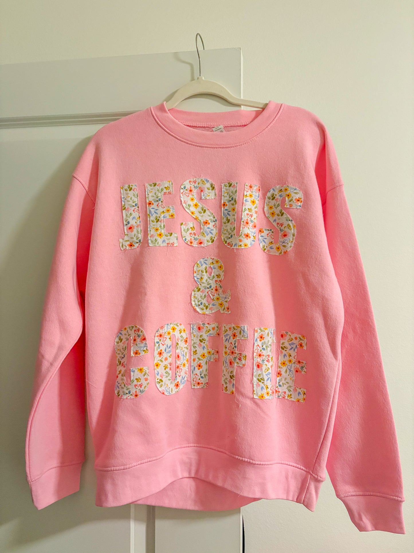 Jesus & Coffee Floral Patchwork Crewneck – Light Pink