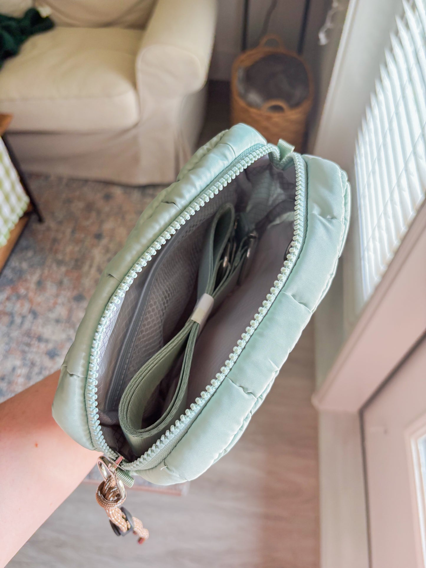 puff crossbody active bag (multiple color options)