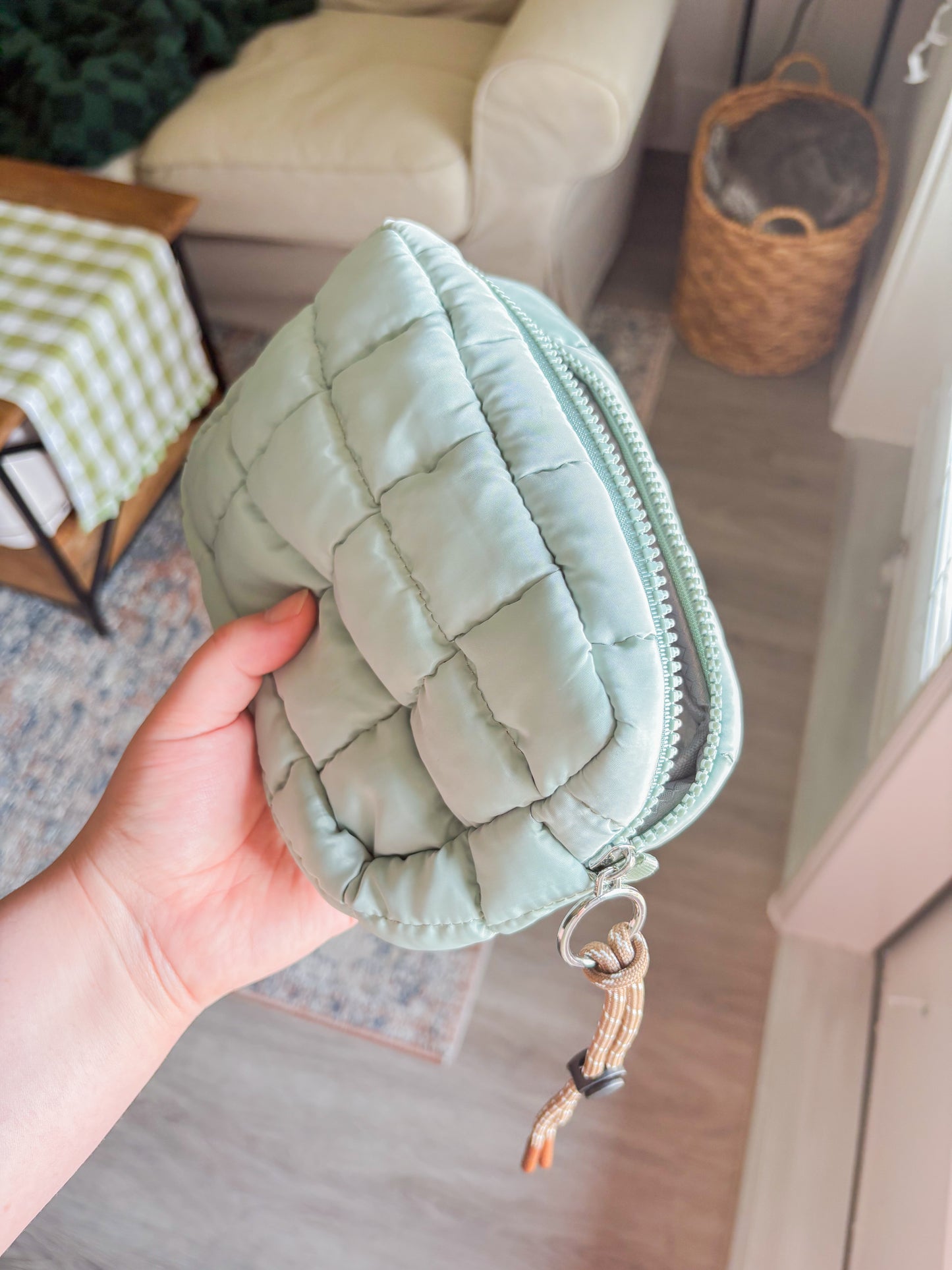 puff crossbody active bag (multiple color options)