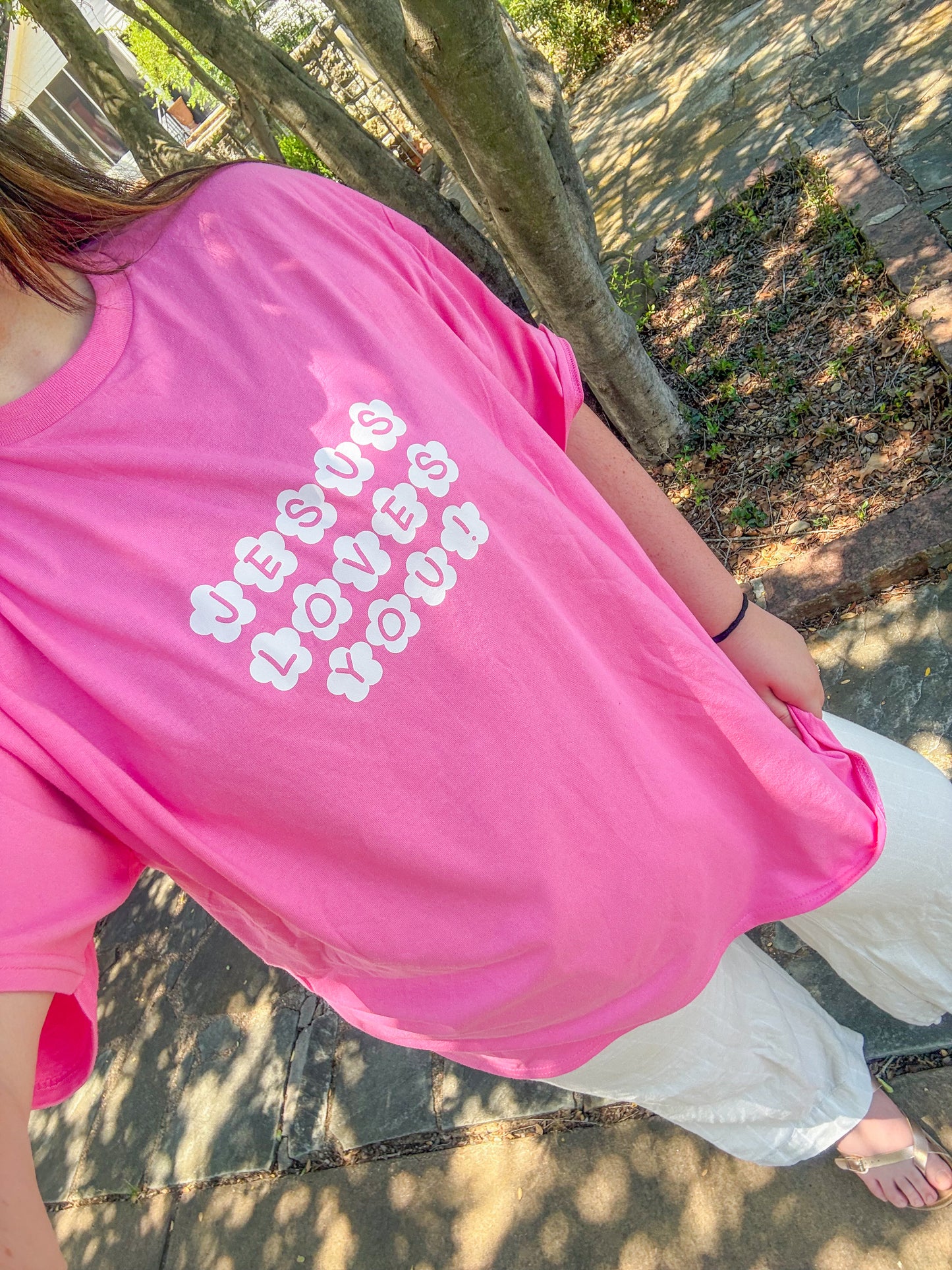 pink Jesus loves you tee